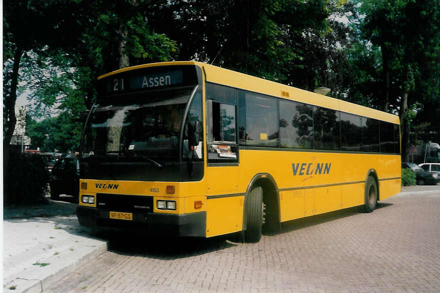 (017'826) - VEONN - Nr. 4153/VF-87-GG - DAF/Den Oudsten am 15. Juli 1997 beim Bahnhof Emmen