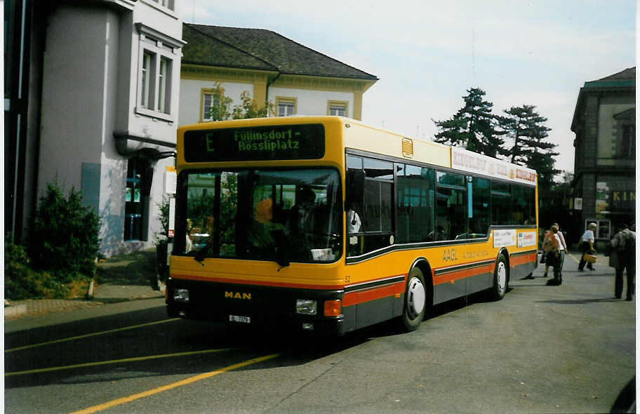 (020'021) - AAGL Liestal - Nr. 52/BL 7379 - MAN/Ayats am 8. Oktober 1997 beim Bahnhof Liestal