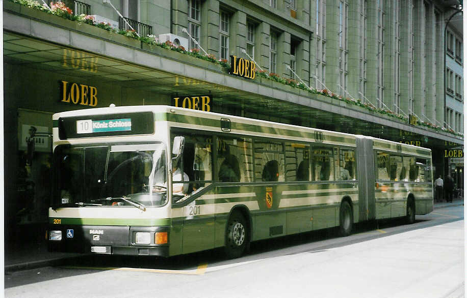 (023'223) - SVB Bern - Nr. 201/BE 500'201 - MAN am 8. Juni 1998 beim Bahnhof Bern