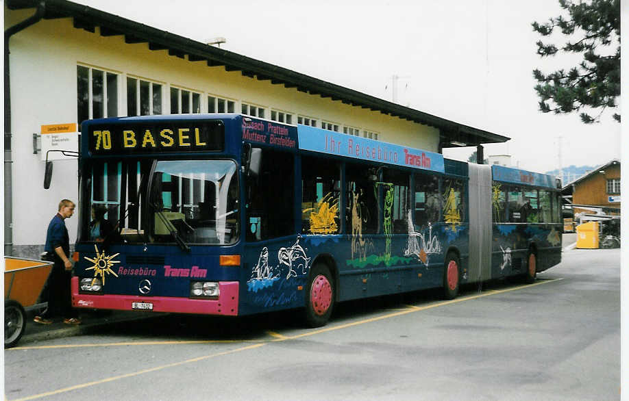 (023'931) - AAGL Liestal - Nr. 92/BL 7432 - Mercedes am 9. Juli 1998 beim Bahnhof Liestal