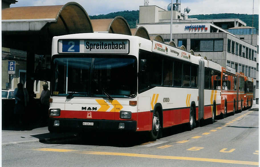 (024'615) - RVBW Wettingen - Nr. 116/AG 226'221 - MAN/R&J am 15. Juli 1998 beim Bahnhof Baden