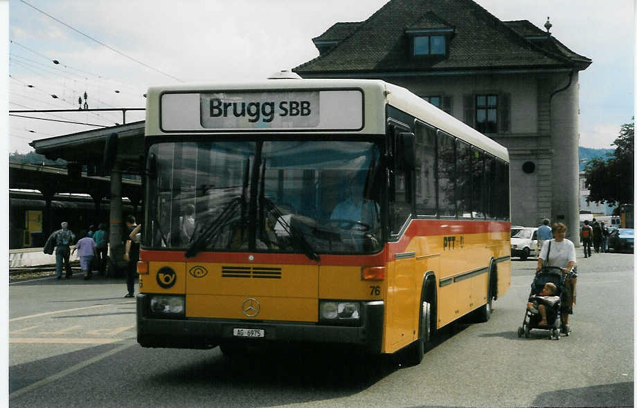 (024'808) - Voegtlin-Meyer, Brugg - Nr. 76/AG 6975 - Mercedes/Hess am 15. Juli 1998 beim Bahnhof Brugg