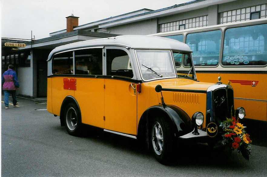 (026'518) - Rieser, Htten - ZH 65'038 - Saurer/Saurer (ex Bastler im Sihltal; ex Lienert, Einsiedeln; ex Steiner, Meikirch) am 3. Oktober 1998 in Rti, Sonnenplatz