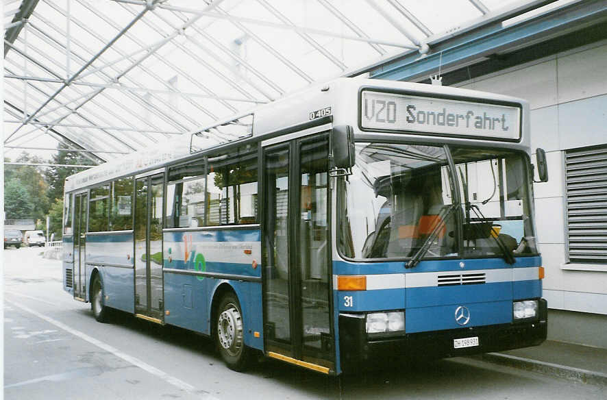 (026'707) - VZO Grningen - Nr. 31/ZH 198'931 - Mercedes am 3. Oktober 1998 in Grningen, Garage