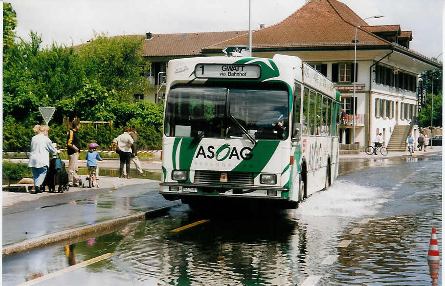 (031'518) - STI Thun - Nr. 27/BE 419'027 - Volvo/R&J (ex SAT Thun Nr. 27) am 16. Mai 1999 in Gwatt, Gwattstrasse