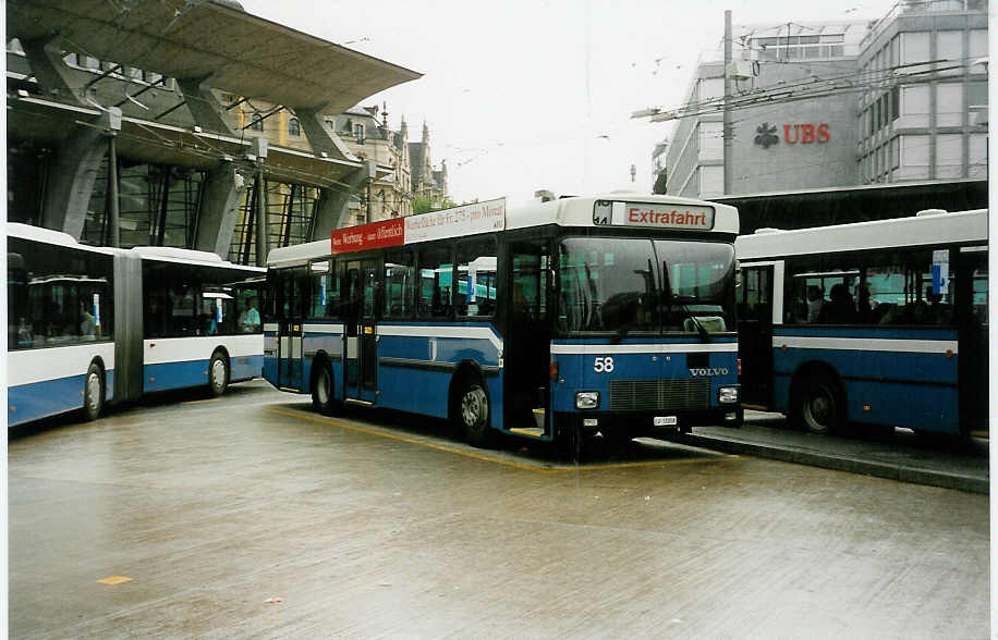 (032'925) - VBL Luzern - Nr. 58/LU 15'058 - Volvo/Hess am 27. Juni 1999 beim Bahnhof Luzern