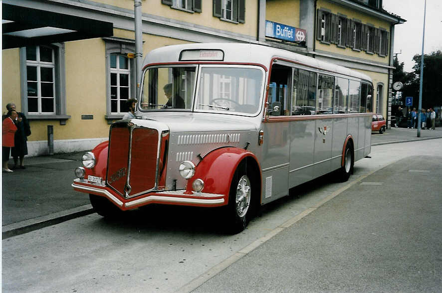 (037'004) - BSU Solothurn - Nr. 11/SO 20'727 - FBW/Hess am 19. September 1999 beim Hauptbahnhof Solothurn