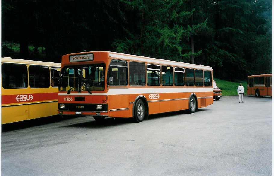 (037'015) - BSU Solothurn - Nr. 39/BE 253'492 - FBW/R&J (ex RBS Worblaufen Nr. 4) am 19. September 1999 in Zuchwil, Garage