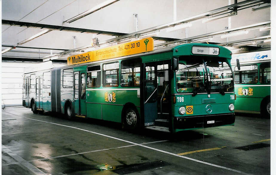 (037'518) - BVB Basel - Nr. 706/BS 3206 - Mercedes am 1. November 1999 in Basel, Garage Rankstrasse