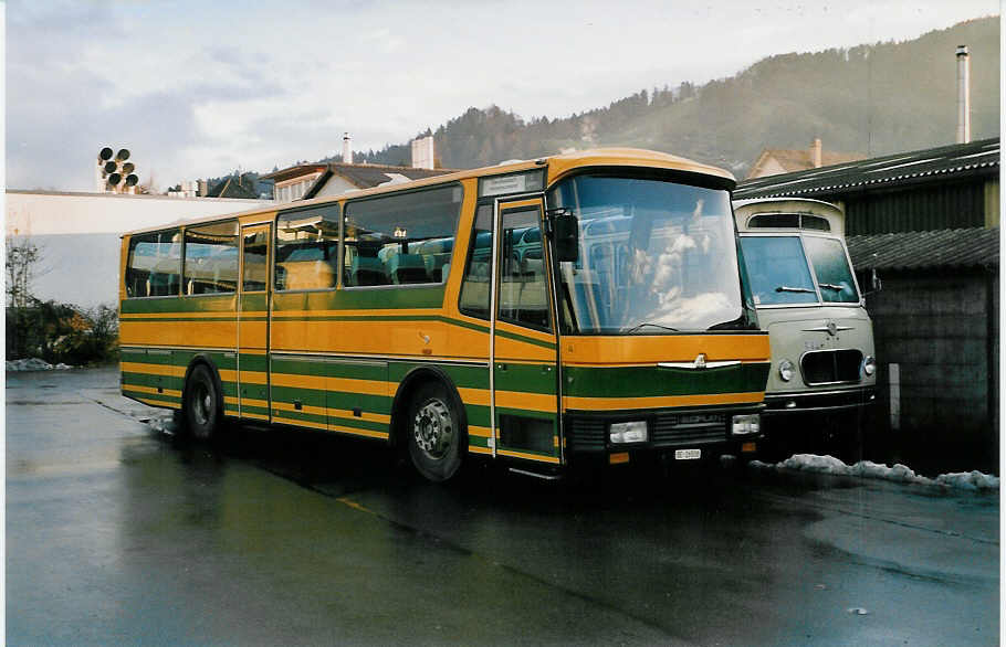 (038'010) - AvH Heimenschwand - Nr. 4/BE 26'508 - Neoplan/Lauber am 8. Dezember 1999 in Thun, Garage