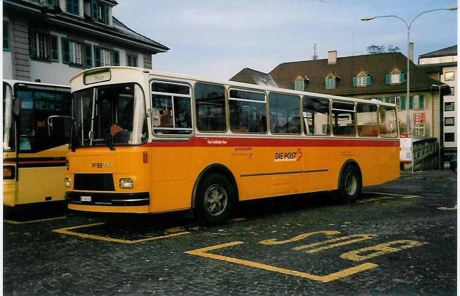 (038'026) - Burri, Teuffenthal - BE 336'192 - FBW/R&J am 23. Dezember 1999 beim Bahnhof Thun