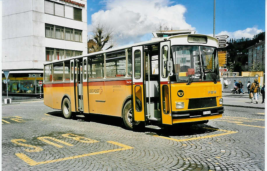 (040'217) - Burri, Teuffenthal - BE 336'192 - FBW/R&J am 12. April 2000 beim Bahnhof Thun