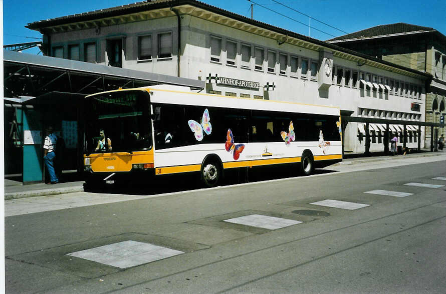 (041'420) - VBSH Schaffhausen - Nr. 31/SH 38'031 - Volvo/Hess am 19. Juni 2000 beim Bahnhof Schaffhausen