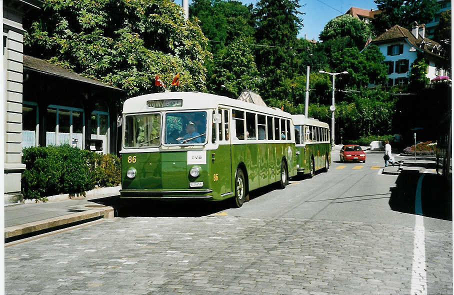 (042'421) - SVB Bern (TVB) - Nr. 86/BE 244'562 - Saurer/FFA am 12. August 2000 in Bern, Brengraben