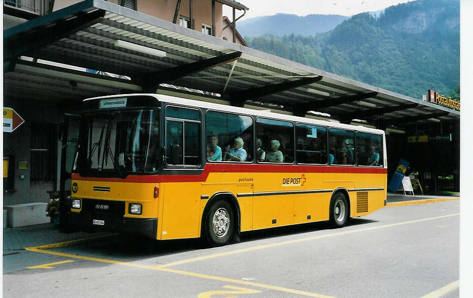 (047'634) - AVG Meiringen - Nr. 64/BE 401'364 - NAW/Hess (ex P 24'449) am 10. Juli 2001 in Meiringen, Postautostation