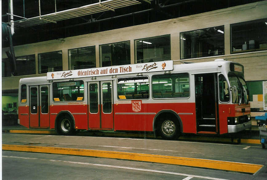 (048'605) - WV Winterthur - Nr. 225/ZH 298'225 - Volvo/Tscher am 18. Juli 2001 in Winterthur, Depot Grzefeld