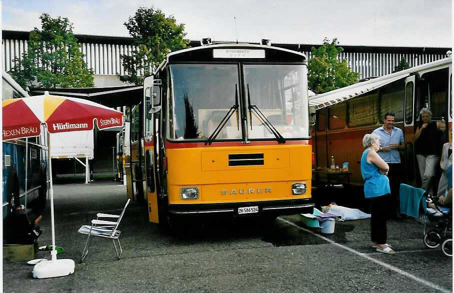 (049'127) - Baumann, Horgenberg - ZH 586'524 - Saurer/Tscher (ex P 24'226) am 18. August 2001 in Burgdorf, AMP