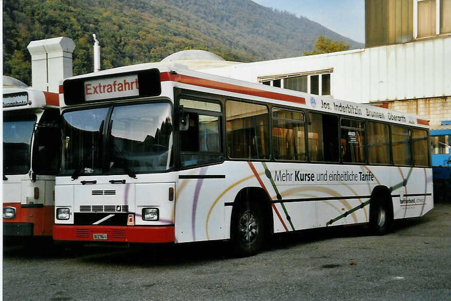 (050'329) - AAGS Schwyz - BE 2784 U - Volvo/R&J am 17. Oktober 2001 in Biel, BTR