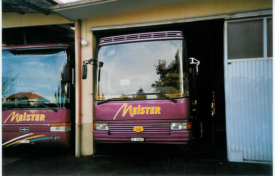 (050'520) - Meister, Thun - BE 13'661 - Drgmller am 29. Oktober 2001 in Thun, Garage