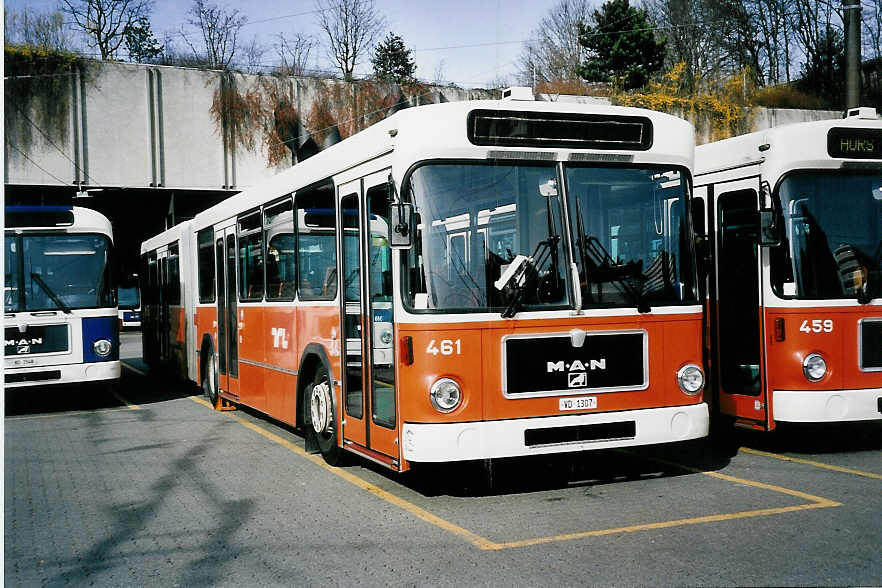 (052'403) - TL Lausanne - Nr. 461/VD 1307 - MAN/Lauber am 17. Mrz 2002 in Lausanne, Dpt Borde