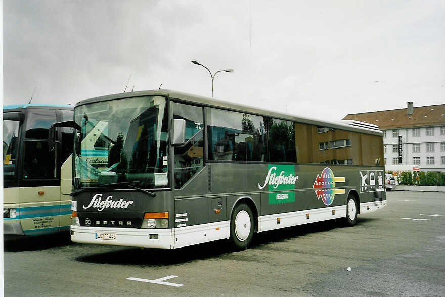 (054'330) - Aus Deutschland: Stiefvater, Lrrach - L-JR 448 - Setra am 13. Juli 2002 in Biel, Terminal B