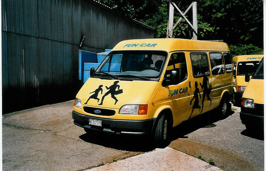 (055'310) - Funi-Car, Biel - Nr. 70/BE 217'570 - Ford am 5. August 2002 in Biel, Garage