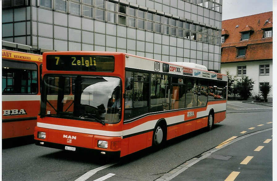 (056'011) - BBA Aarau - Nr. 155/AG 17'355 - MAN am 11. September 2002 beim Bahnhof Aarau