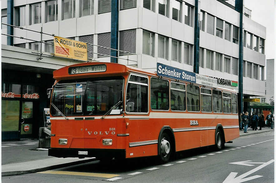 (056'014) - BBA Aarau - Nr. 126/AG 212'426 - Volvo/Hess am 11. September 2002 beim Bahnhof Aarau