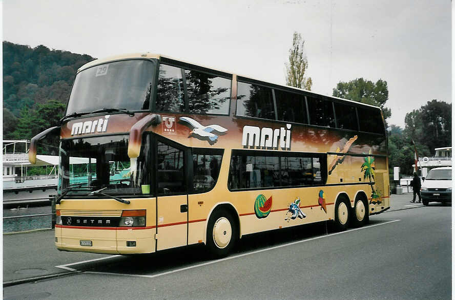 (056'029) - Marti, Kallnach - Nr. 29/BE 572'229 - Setra am 13. September 2002 bei der Schifflndte Thun