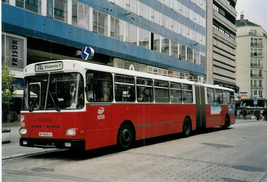 (056'607) - Wiener Linien - Nr. 8058/W 8058 LO - Grf/Steyr am 9. Oktober 2002 in Wien, Landstrasse