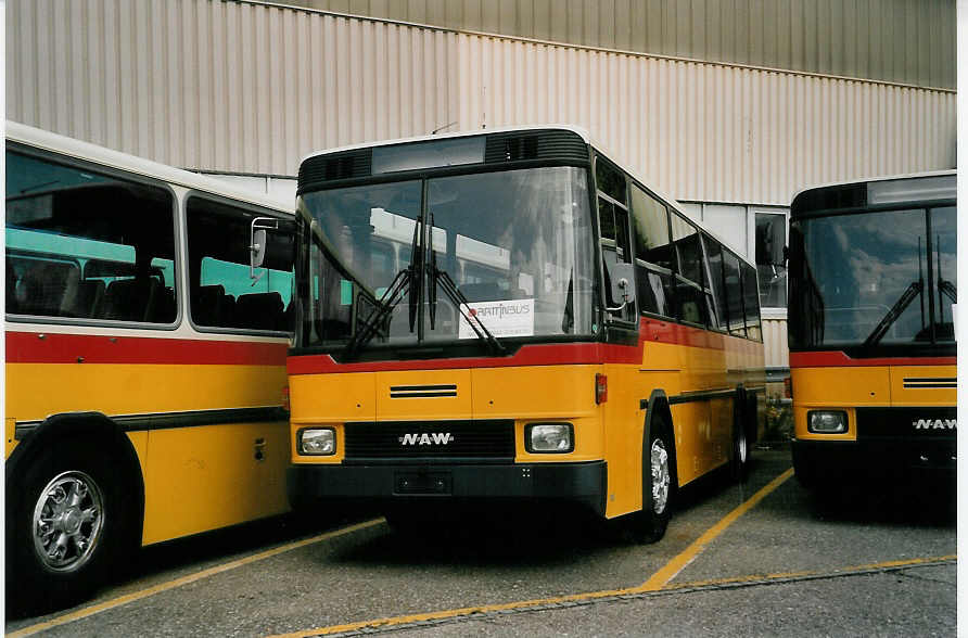 (056'914) - AVBB Schwanden - Nr. 6 - NAW/Hess (ex P 24'425) am 12. Oktober 2002 in Biel, Rattinbus