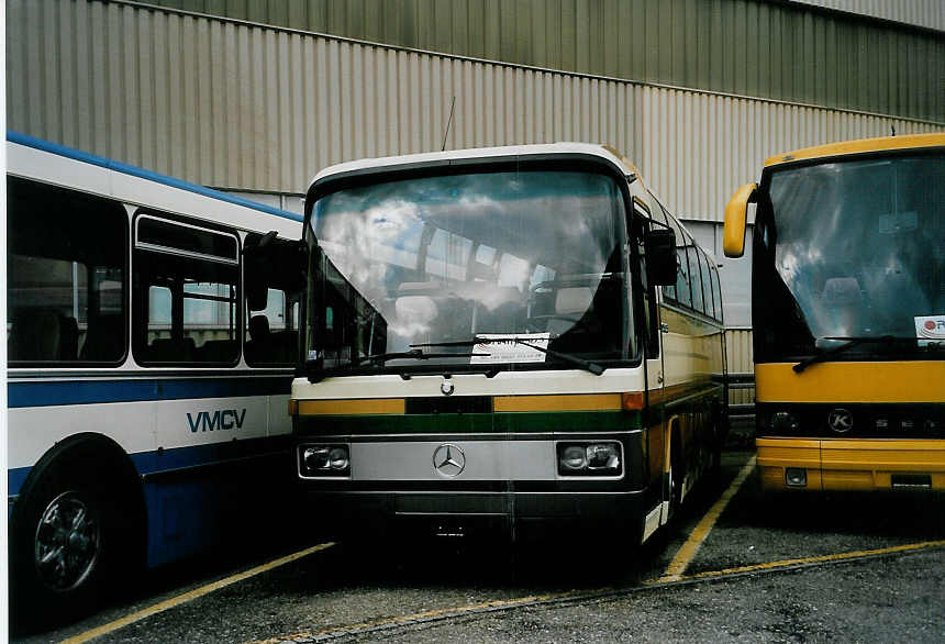 (057'510) - Bhrer, Hirzel - Mercedes am 30. November 2002 in Biel, Rattinbus