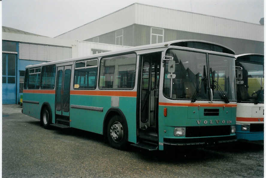 (057'836) - GFM Fribourg - Nr. 95 - Volvo/Hess am 27. Dezember 2002 in Biel, BTR