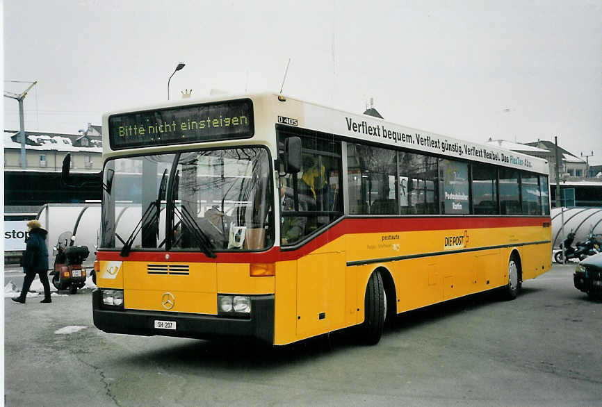 (058'830) - Rattin, Schaffhausen - Nr. 7/SH 207 - Mercedes am 20. Februar 2003 in Schaffhausen, Bushof