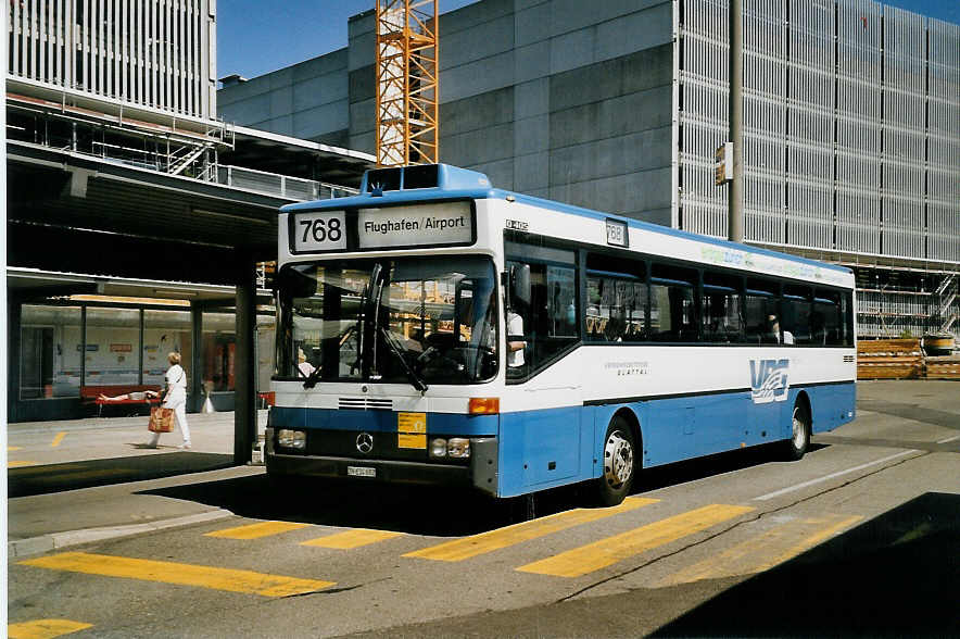 (061'633) - Frhlich, Zrich - Nr. 602/ZH 634'602 - Mercedes (ex VBZ Zrich Nr. 681) am 19. Juli 2003 in Zrich, Flughafen