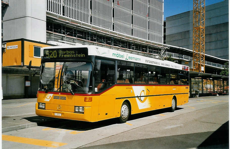 (061'705) - PTT-Regie - P 25'513 - Mercedes am 19. Juli 2003 in Zrich, Flughafen