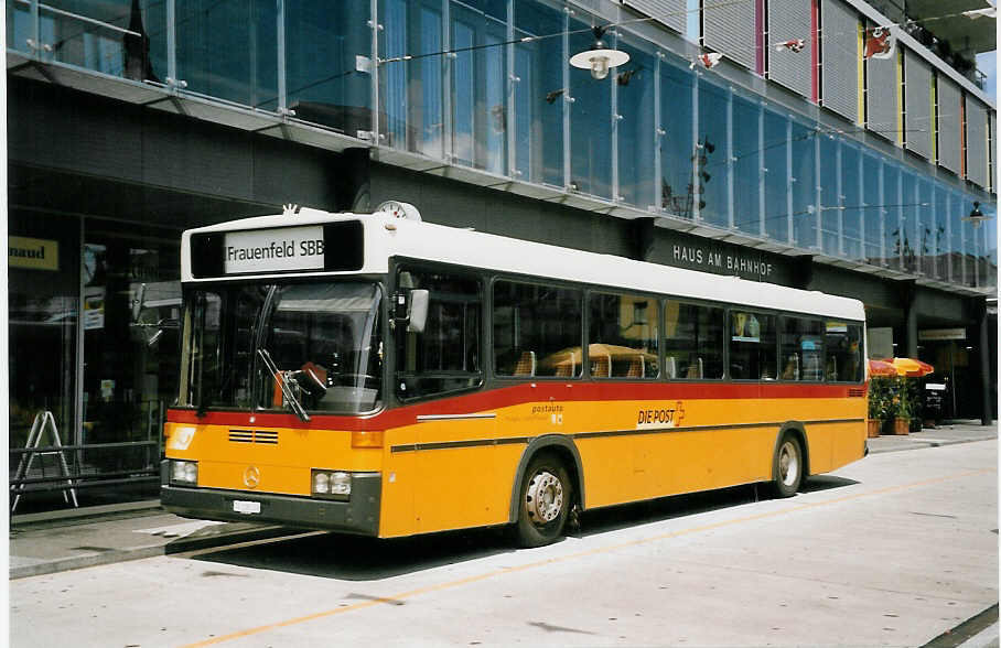 (061'923) - PostAuto Thurgau-Schaffhausen - Nr. 9/TG 158'209 - Mercedes/R&J (ex P 25'337) am 25. Juli 2003 beim Bahnhof Frauenfeld