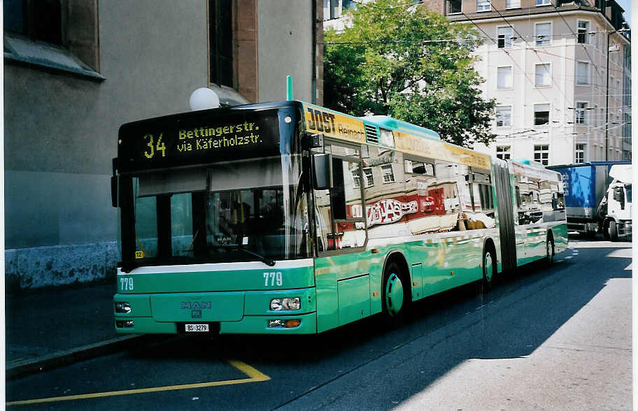 (062'106) - BVB Basel - Nr. 779/BS 3279 - MAN am 29. Juli 2003 in Basel, Claraplatz