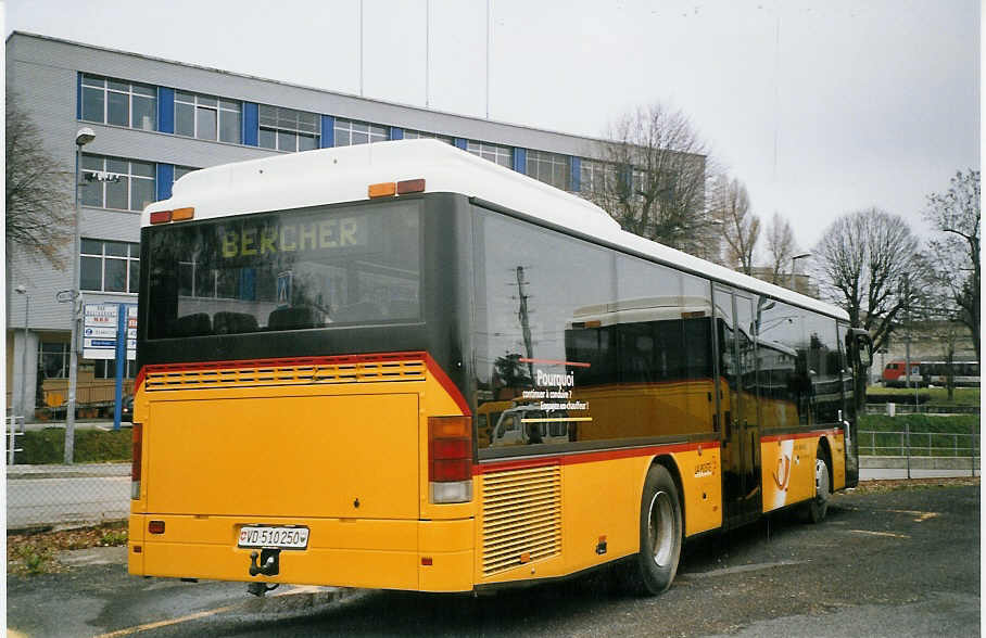 (064'530) - CarPostal Vaud-Fribourg - VD 510'250 - Setra (ex P 25'636) am 29. November 2003 in Yverdon, Garage