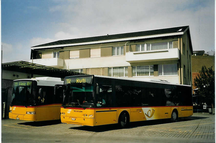 (065'811) - Engeloch, Riggisberg - Nr. 1/BE 447'250 - Neoplan am 29. Februar 2004 in Riggisberg, Post