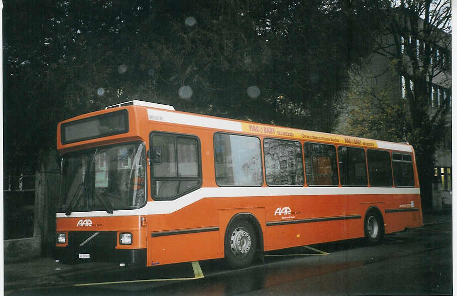 (072'903) - AAR bus+bahn, Aarau - Nr. 140/AG 19'940 - Volvo/Hess am 2. Dezember 2004 beim Bahnhof Aarau