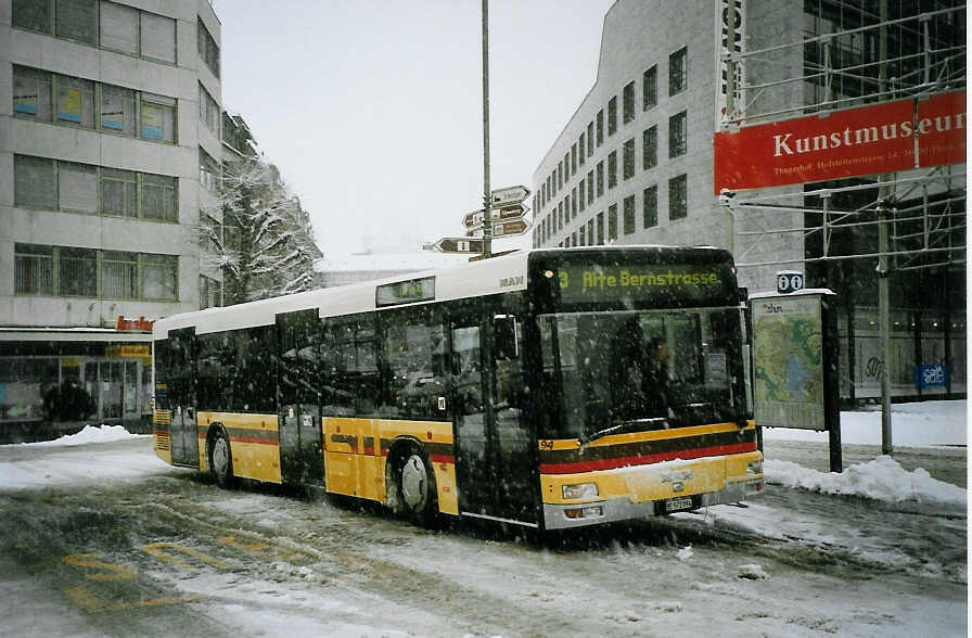 (074'323) - STI Thun - Nr. 94/BE 572'094 - MAN am 23. Januar 2005 beim Bahnhof Thun