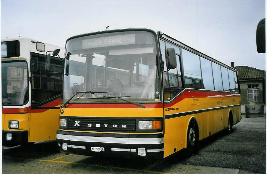 (074'603) - CarPostal Vaud-Fribourg - NE 58'906 - Setra am 12. Februar 2005 in Yverdon, Garage