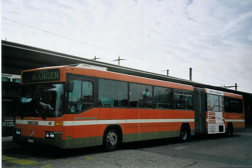 (075'811) - BOGG Wangen b.O. - Nr. 40/SO 137'253 - Mercedes/Hess (ex SOO Olten Nr. 40) am 31. Mrz 2005 beim Bahnhof Olten