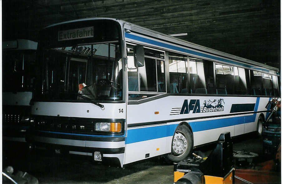 (076'519) - AFA Adelboden - Nr. 14 - Setra (ex Nr. 4; ex AAGI Interlaken Nr. 32) am 8. Mai 2005 im Autobahnhof Adelboden