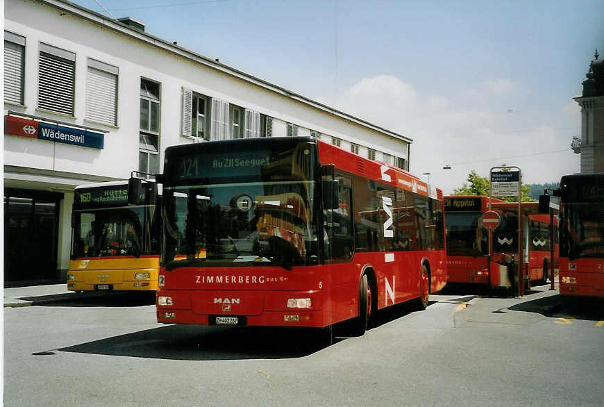 (077'725) - AHW Horgen - Nr. 5/ZH 402'287 - MAN am 18. Juni 2005 beim Bahnhof Wdenswil