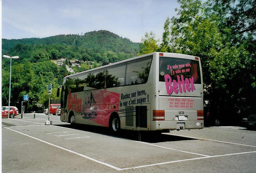 (078'001) - Bettex, Gilly - VD 1299 - Van Hool am 24. Juni 2005 in Thun, Seestrasse