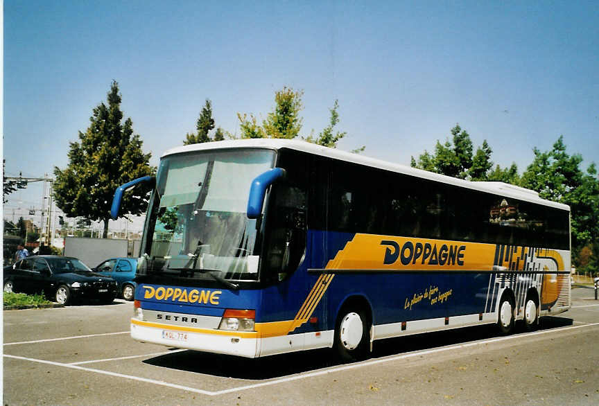 (080'215) - Aus Belgien: Doppagne, Marche-en-Famenne - KQL-774 - Setra am 1. September 2005 in Thun, Seestrasse