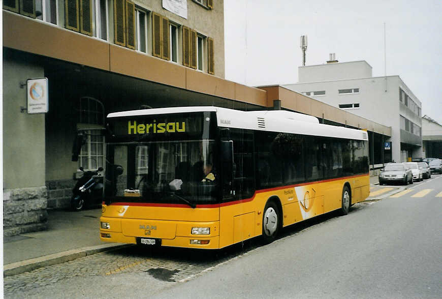 (080'837) - Postautobetriebe Unteres Toggenburg, Ltisburg - SG 284'108 - MAN am 18. Oktober 2005 beim Bahnhof Herisau