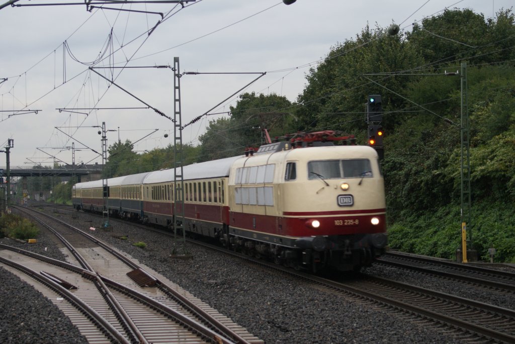 103 235-8 mit dem IC 1817 in Dsseldorf-Unterrath am 07.09.2010